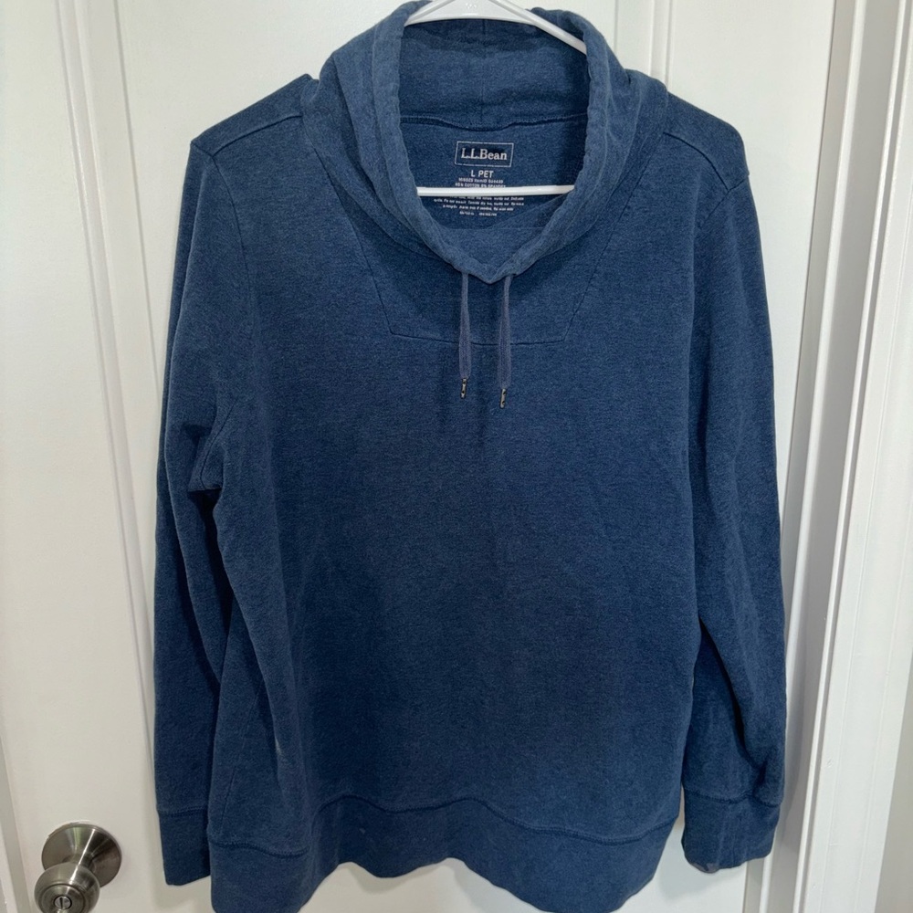 Women’s LLBean Sweatshirt